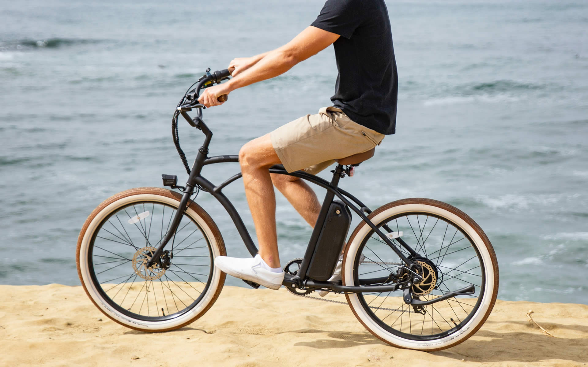 Il 3 giugno è la Giornata mondiale della bici: una mobilità sempre più elettrica genera RAEE