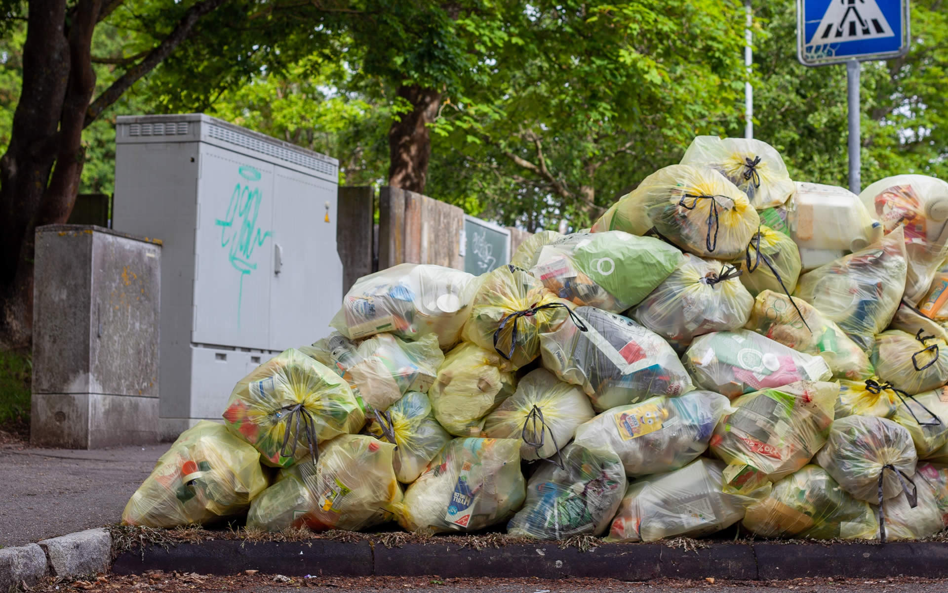 Gestione non autorizzata: sequestrato impianto di rifiuti nel Monzese