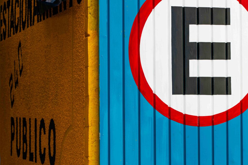 Adr: cos’è, consulenza e assistenza per i rifiuti aziendali - Ecolight Servizi