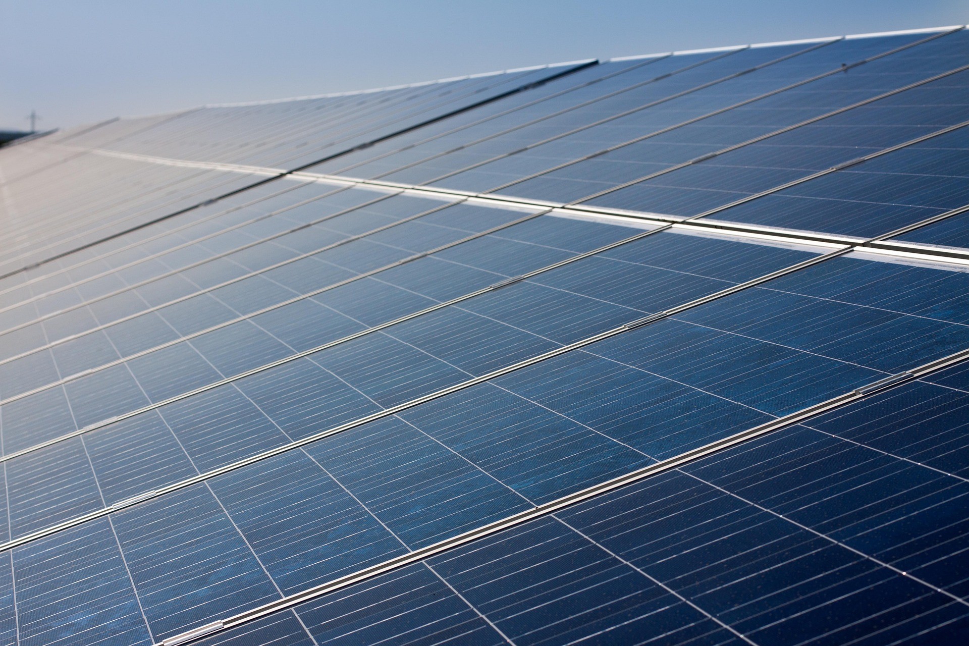 RAEE e fotovoltaico: la nuova norma per i pannelli solari